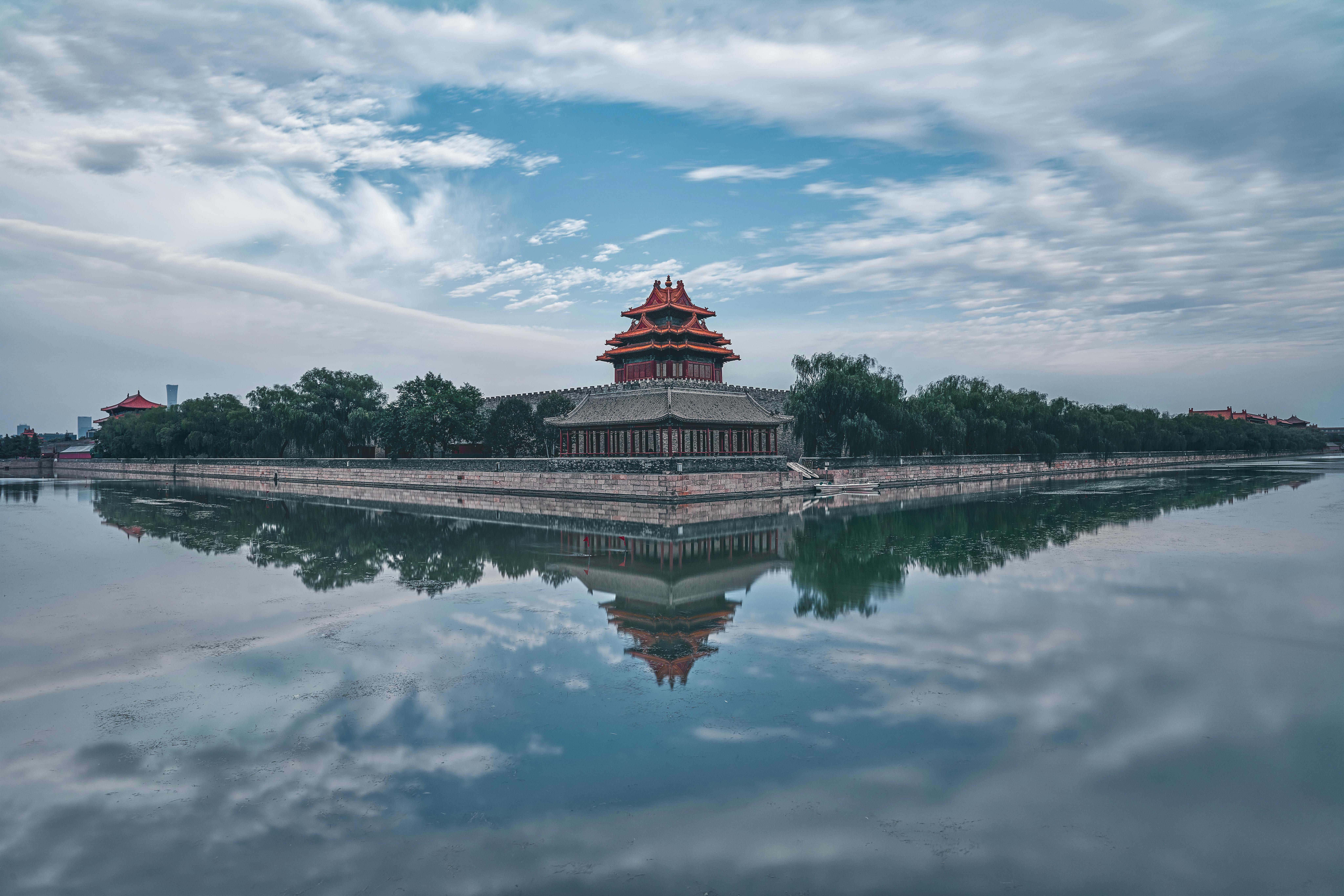 pexels-zhangkaiyv-5067341.jpg